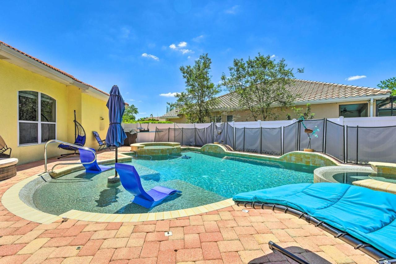 Sun-Soaked Sarasota Oasis With Pool And Hot Tub! Villa Luaran gambar